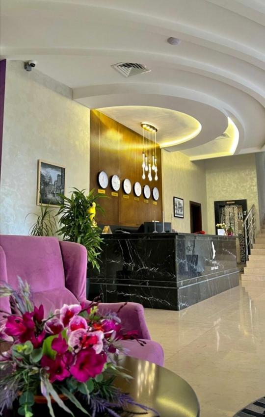 East Palace Hotel Almaty Extérieur photo