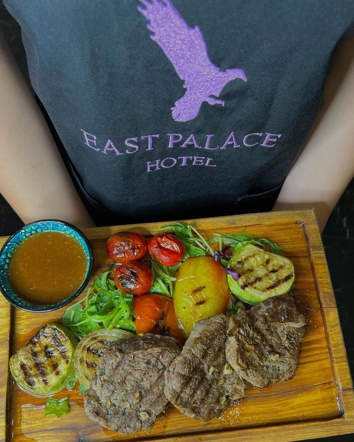 East Palace Hotel Almaty Extérieur photo